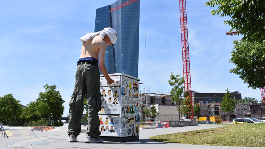 «Krisenherd« by Marie Doehn, Prof. Klaus Hesse