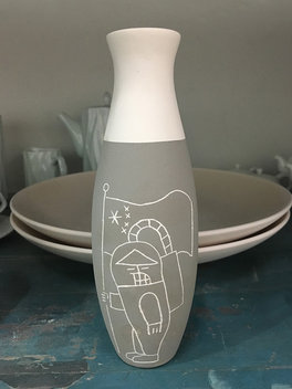 »The New Blue – Porcelain instead of Paper« by Klaus Hesse and Zack Chen