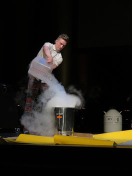 What design can do? Excursion Hesse Class to Amsterdam 2014 Prof. Klaus Hesse