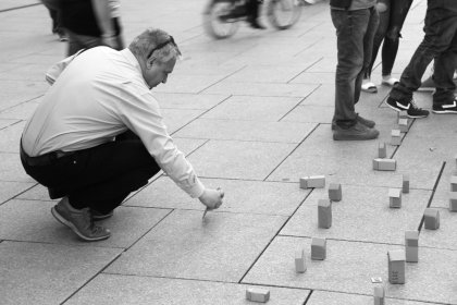 Homeless in Frankfurt Workshop by Naomi Kasumi and Klaus Hesse