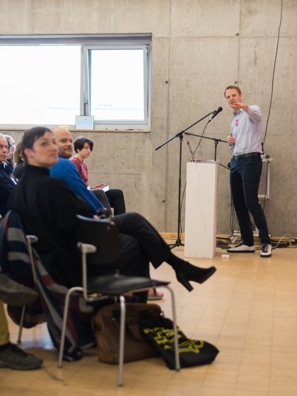 Making Crisis Visible Prof. Klaus Hesse, Felix Kosok Making Crisis Visible Prof. Klaus Hesse, Felix Kosok