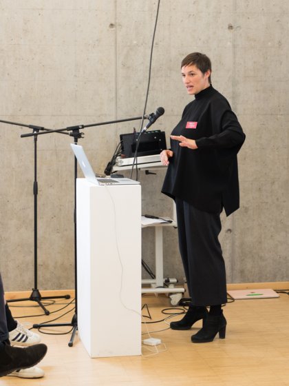 Making Crisis Visible Prof. Klaus Hesse, Felix Kosok Making Crisis Visible Prof. Klaus Hesse, Felix Kosok