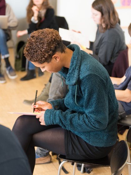 Making Crisis Visible Prof. Klaus Hesse, Felix Kosok Making Crisis Visible Prof. Klaus Hesse, Felix Kosok